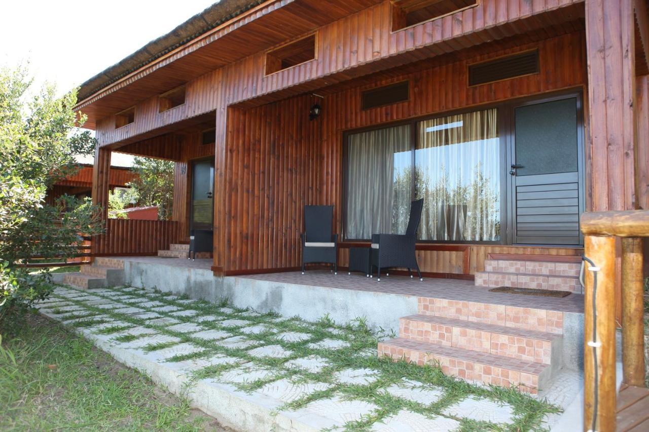 Humula Beach Resort Vila Praia Do Bilene Esterno foto